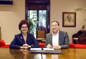 Prof. Dr. Gülay Barbarosoğlu ve Edward Jung