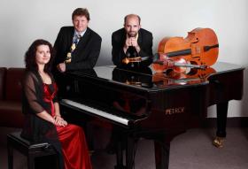Petrof Piyano Üçlüsü