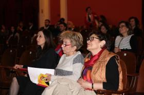 Defne Halman, Oya Başak, Cevza Sevgen (soldan sağa)