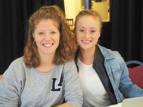 Magdalini Timow ve Melisa Kumaşcı