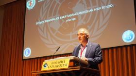 Sakıp Sabancı Anadolu Lisesi Müdürü Sedat Işık